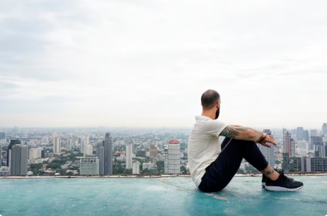 Sky Decks & Rooftop Amenities in Residences: What Buyers Need to Know Under New Roof Regulations